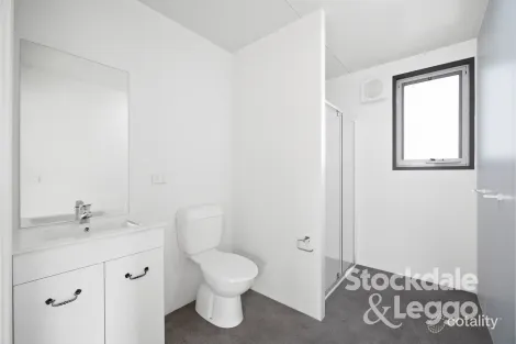 Property photo of 10 Sixth Avenue Rosebud VIC 3939