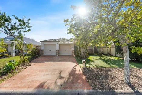 11 Yellowfin Pl, Banksia Beach, QLD 4507