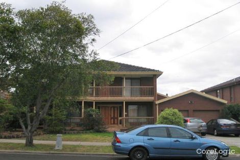 Property photo of 18 Windsor Drive Avondale Heights VIC 3034