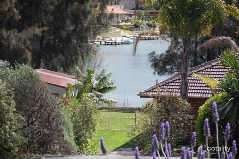 40 Ray St, Sussex Inlet, NSW 2540