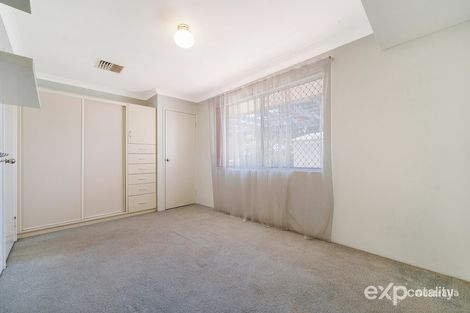 Property photo of 17 Berrigan Row Halls Head WA 6210