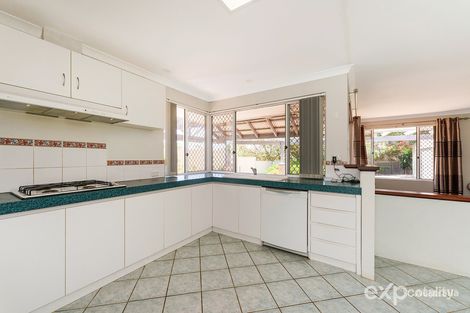 Property photo of 17 Berrigan Row Halls Head WA 6210