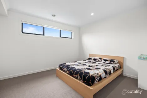 Property photo of 27 Regatta Drive Craigieburn VIC 3064