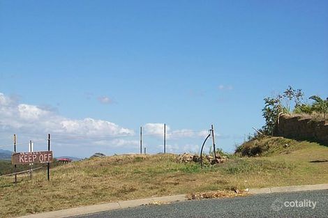 5 Rainbow Cres, Blacks Beach, QLD 4740