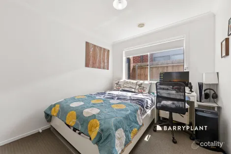 Property photo of 12 Cabernet Way Pakenham VIC 3810