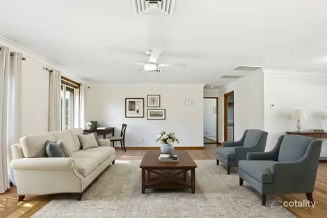 Property photo of 1 Orchard Place Ingleburn NSW 2565