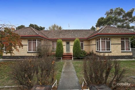 Property photo of 11 College Crescent Flora Hill VIC 3550
