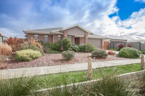 Property photo of 4 Thompson Close Gisborne VIC 3437