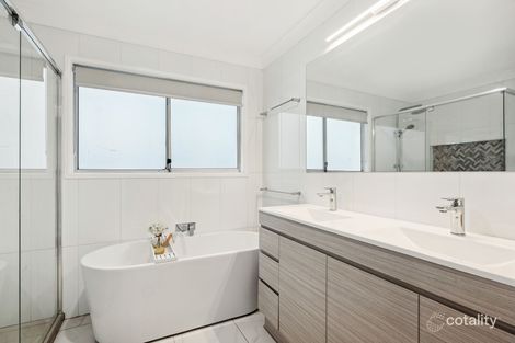 Property photo of 381 Hawthorne Road Hawthorne QLD 4171