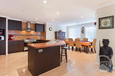 Property photo of 8 McIlwraith Court Berwick VIC 3806