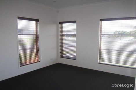 Property photo of 2 Ardent Crescent Cranbourne East VIC 3977