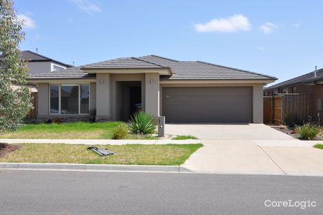 Property photo of 16 Coorabin Way Werribee VIC 3030