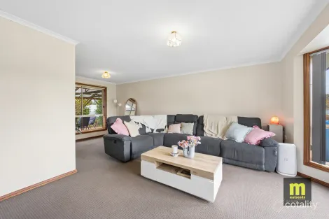 Property photo of 17 Sunset Drive Mount Gambier SA 5290