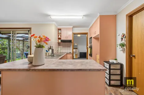 Property photo of 17 Sunset Drive Mount Gambier SA 5290