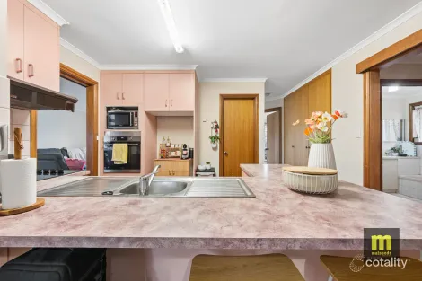 Property photo of 17 Sunset Drive Mount Gambier SA 5290