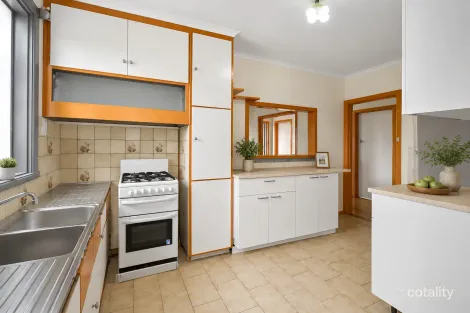 Property photo of 13 Peter Street Springvale VIC 3171