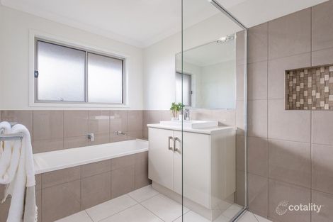 Property photo of 19 Ministerial Court Jones Hill QLD 4570