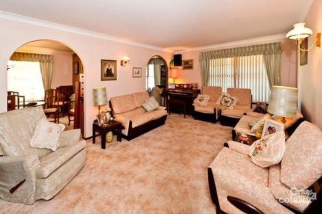 Property photo of 35 Meloway Drive Maida Vale WA 6057