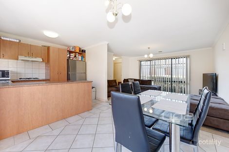 Property photo of 12/22 Ventosa Way Werribee VIC 3030