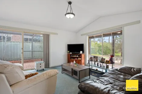 Property photo of 10/18 Lowe Street Kangaroo Flat VIC 3555