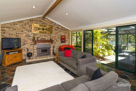 Property photo of 10 Emungerie Grove Karana Downs QLD 4306