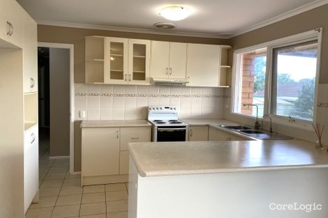 Property photo of 46 Georgiana Crescent Ambarvale NSW 2560