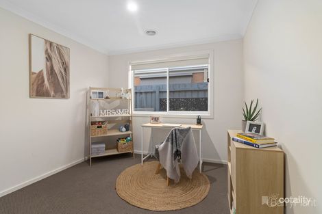 5 Tottenham Way, Officer, VIC 3809