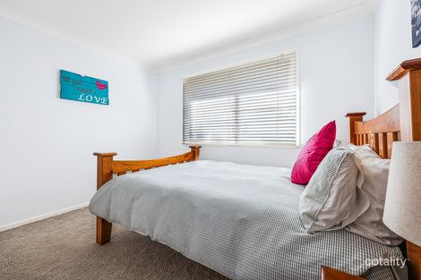 Property photo of 2 Maple Place East Tamworth NSW 2340