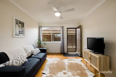 Property photo of 2/10 Long Street Rangeville QLD 4350