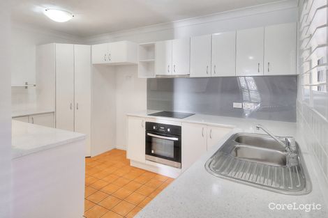 Property photo of 3/2200 Logan Road Upper Mount Gravatt QLD 4122