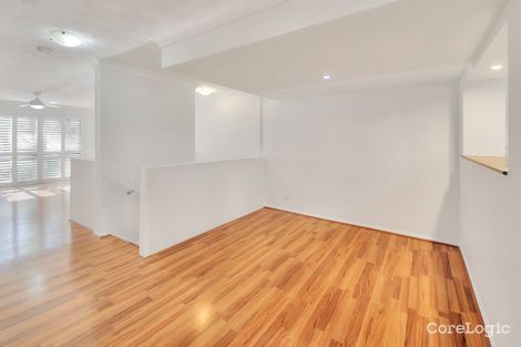 Property photo of 3/2200 Logan Road Upper Mount Gravatt QLD 4122