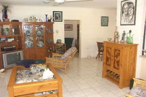 Property photo of 17 Dunbar Street Mooroobool QLD 4870