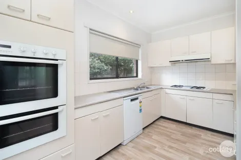 Property photo of 3/147 Wendouree Parade Lake Wendouree VIC 3350