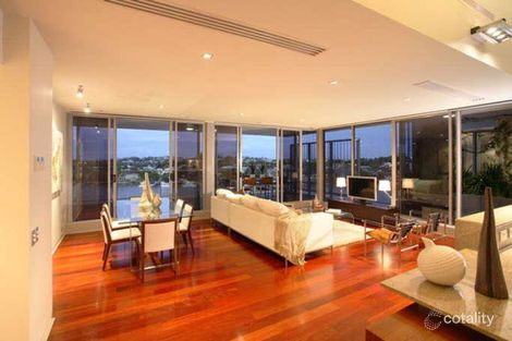 Property photo of 1832/22 Refinery Parade New Farm QLD 4005