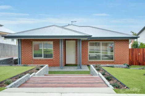 1/70 Hamilton St, Gisborne, VIC 3437