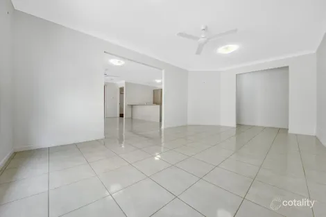 Property photo of 17 Deveney Drive Kirkwood QLD 4680