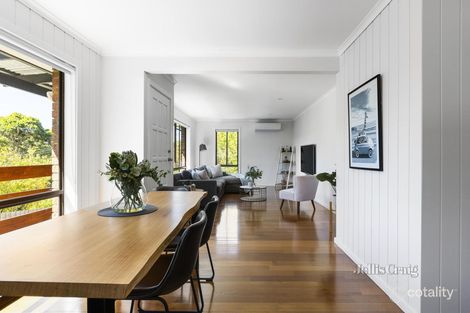 Property photo of 17 Woodland Grove Briar Hill VIC 3088