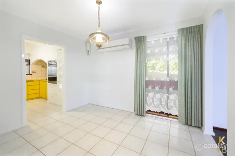 Property photo of 35 Willmott Drive Cooloongup WA 6168