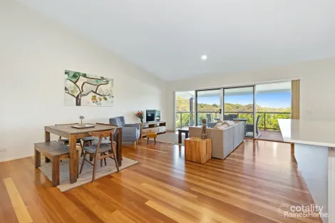 Property photo of 2 Silveraspen Grove Pottsville NSW 2489