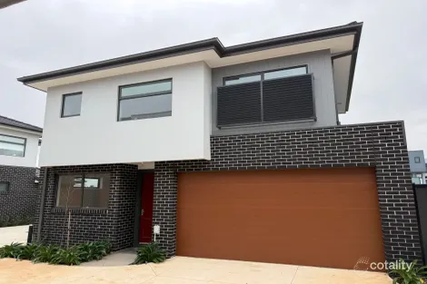 3/110 Hawking Cres, Fraser Rise, VIC 3336