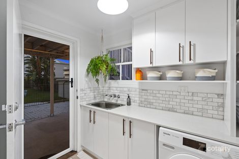 Property photo of 41 Kate Street Shorncliffe QLD 4017