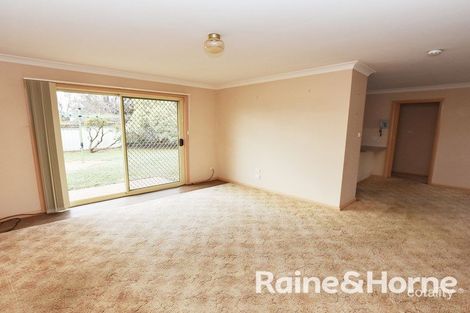 Property photo of 2/12 Turner Crescent Orange NSW 2800