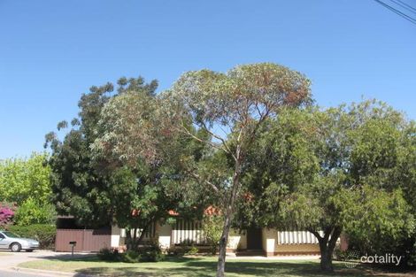 10 Waikerie Ave, Hope Valley, SA 5090