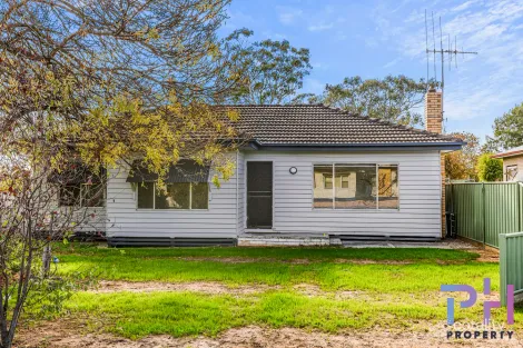 Property photo of 3 Thomas Street Kangaroo Flat VIC 3555