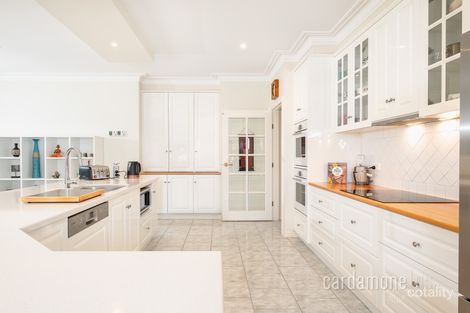 Property photo of 10 Silvan Crescent Kialla VIC 3631