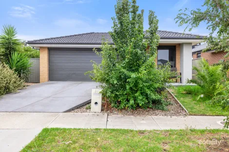 27 Ajay Way, Kurunjang, VIC 3337
