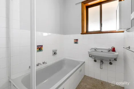 Property photo of 4 Weerana Road Salisbury Plain SA 5109