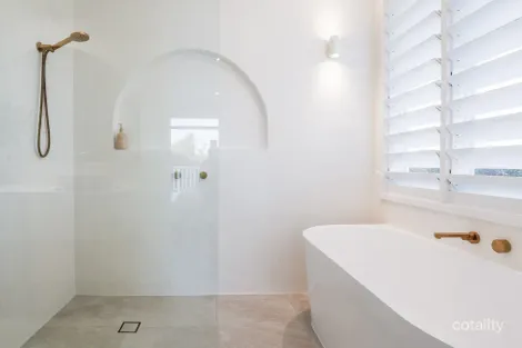 Property photo of 9 The Promenade Agnes Water QLD 4677