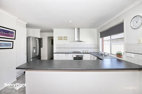 Property photo of 29 Mulberry Pass Craigieburn VIC 3064