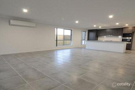 10 Madison Ct, Redland Bay, QLD 4165